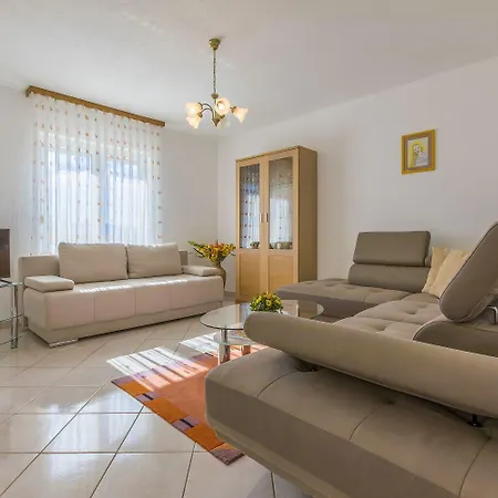 Appartement Hundefreundliches Nur 470 Meter Zum Mit Babybett Und Meerblick *