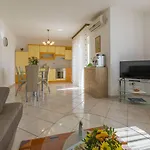 Appartement Hundefreundliches Nur 470 Meter Zum Mit Babybett Und Meerblick Povile