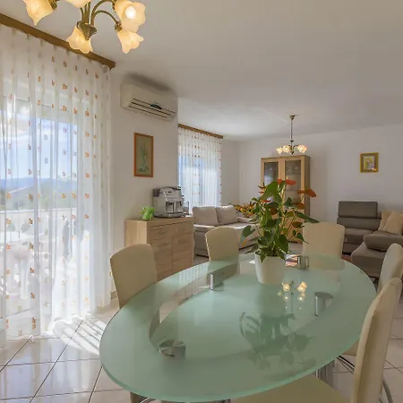 Hundefreundliches Nur 470 Meter Zum Mit Babybett Und Meerblick Apartment
