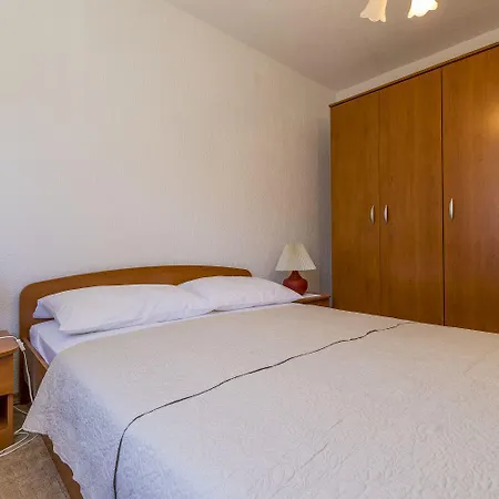 Hundefreundliches Nur 470 Meter Zum Mit Babybett Und Meerblick Appartamento Povile