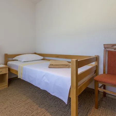 Hundefreundliches Nur 470 Meter Zum Mit Babybett Und Meerblick Appartamento Povile