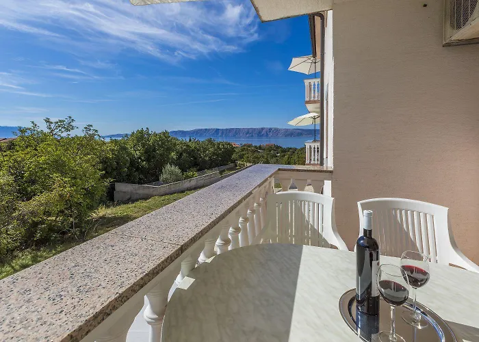 Hundefreundliches Nur 470 Meter Zum Mit Babybett Und Meerblick Povile