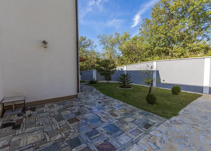 Hundefreundliches Nur 470 Meter Zum Mit Babybett Und Meerblick *